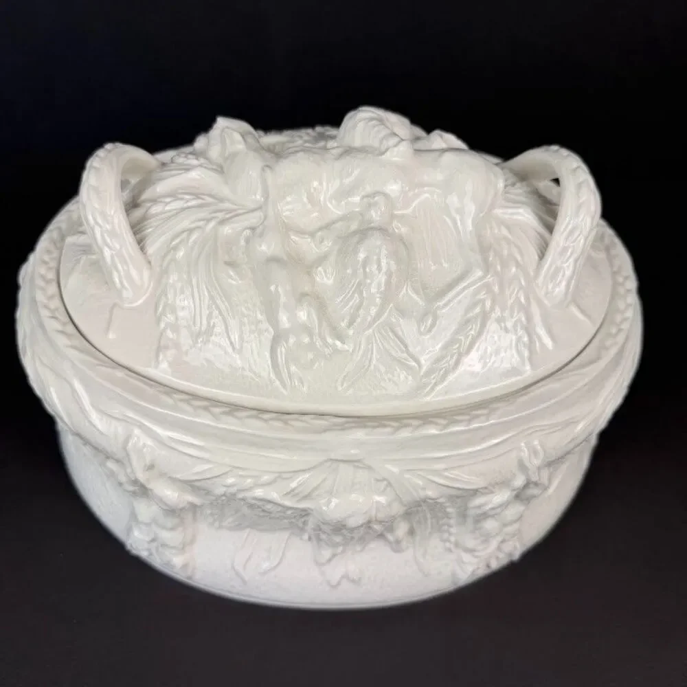 Vintage White Portmeirion Game Tureen/Covered Casserole/Pie Dish, Size 1
